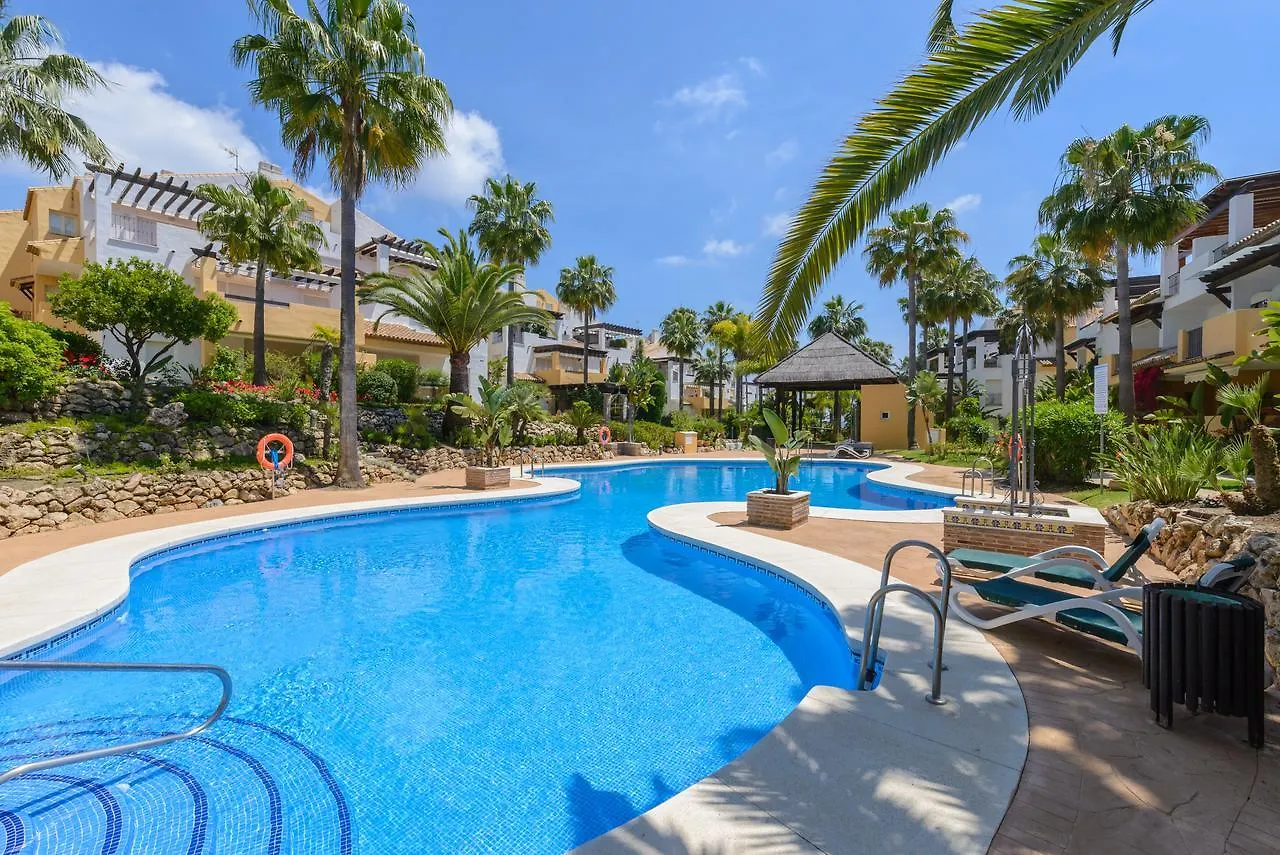 Cubo'S Beach & Golf Marbella
